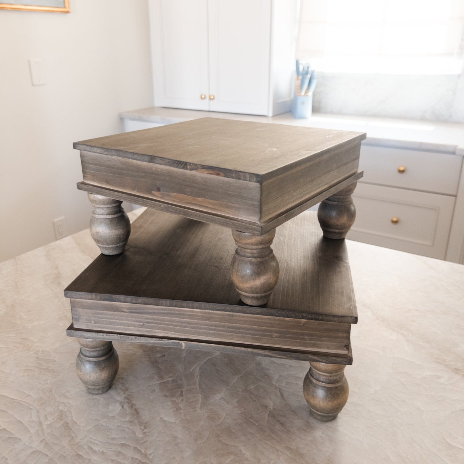 Antiqued Finish Elevated Server (Set of 2) * 3 Colors