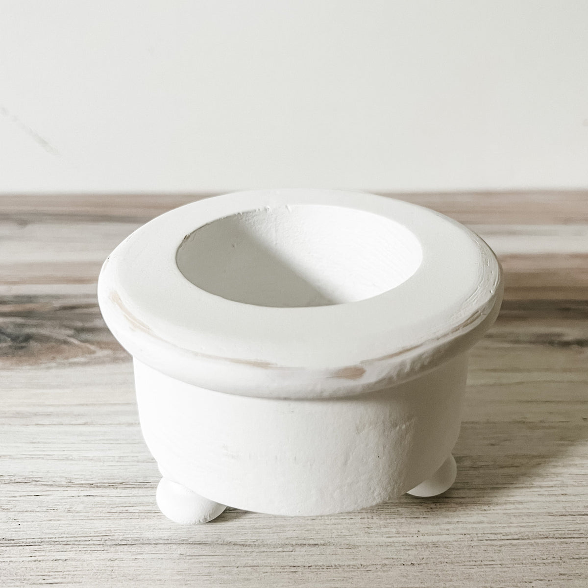 Party & Celebration White - Light Rim Distressing Classy Shot Glass Holder entertaining hosting wood serveware